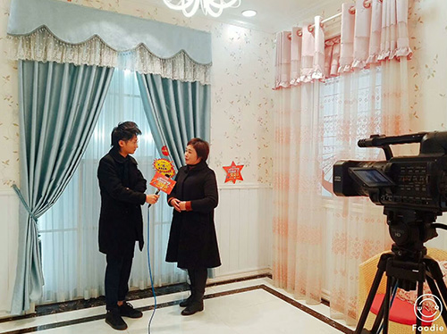 襄阳黄瓜成视频人APP接受《第一生活》专访，为大众揭晓窗帘软装秘密！