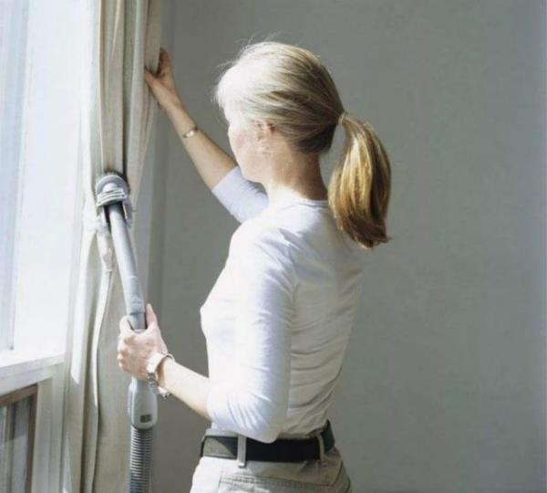 窗帘怎么清洗保养？