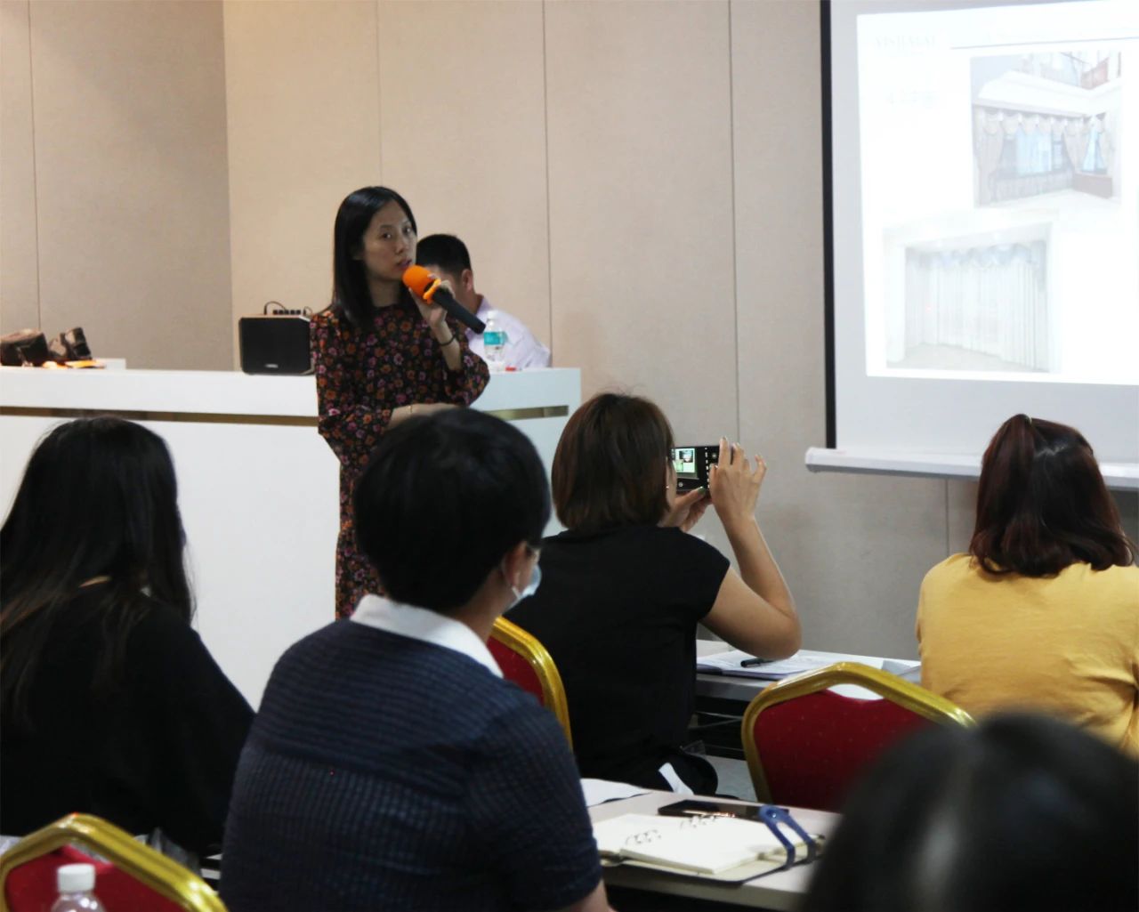 黄瓜成视频人APP-麦碧雯